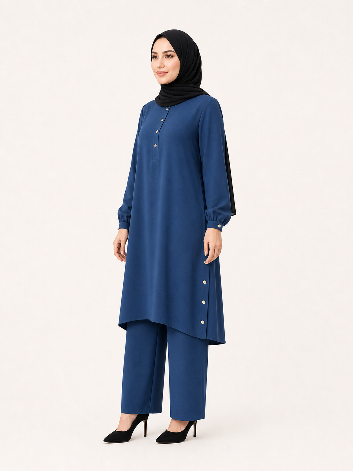 ZOALIN-GALLERY-UNIFIED-1200X1600-20260711-P10-05 | Everyday Button-Detail Tunic & Pants Set | Blue side angle