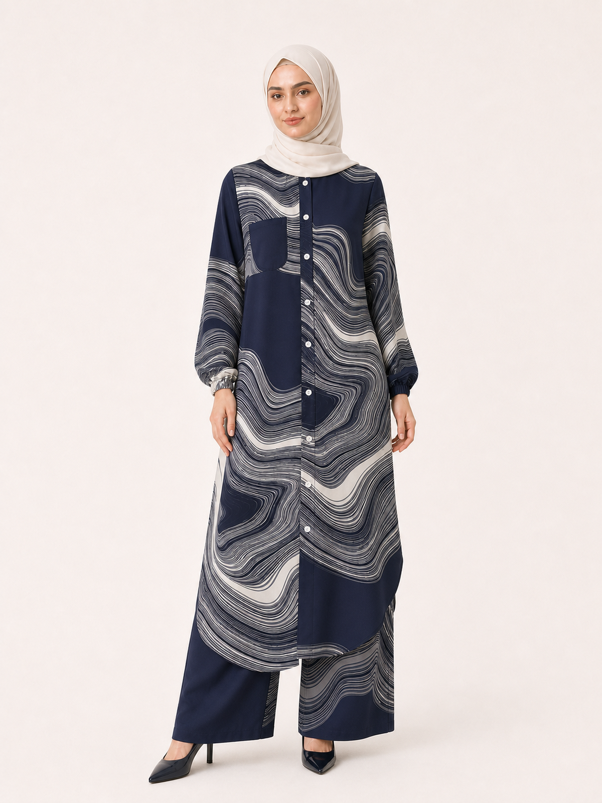 ZOALIN-SKU-COLOR-AUDIT-20260711-P03-06 | Printed Flow Tunic & Wide-Leg Pants Set | Navy Print front view